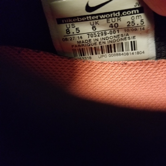 Nike Flex women's sz 8.5 in very GUC. Cleaned and sanitized. - Picture 9 of 9